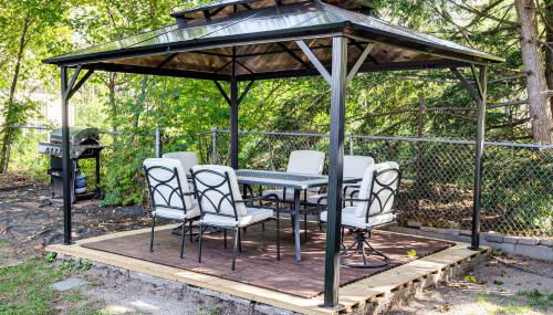 Classic North End Gem Yard, Patio and Modern Style! - Foto 3