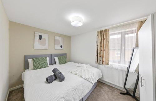 The Belvedere Stay - Free Parking, Spacious Garden, Super King Bed - Foto 25