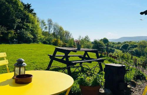 The Cabin at Shambala- now with sauna available to book! - Foto 5