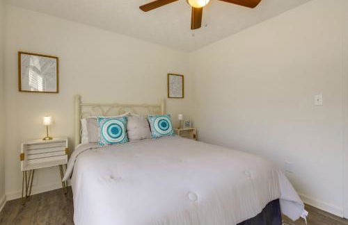 2 Mi to Town Bright Home with Deck in McDonough! - Foto 12