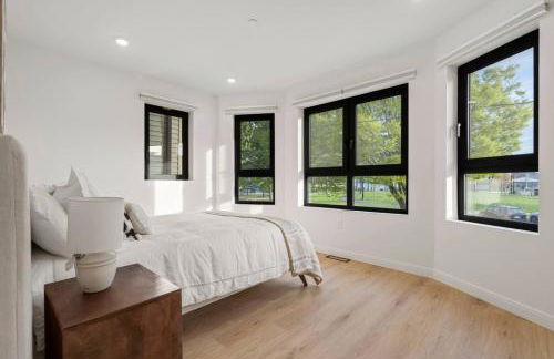 Modern Coastal City Stay Waterfront and Airport - Foto 13