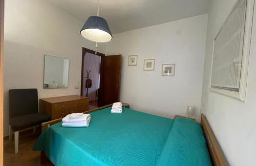 Breaking Bed - Photo 5