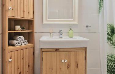 Strelitzia Apartment - ocean view & heated pool & AC - Photo 15