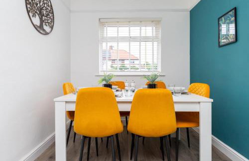 Whole 3 Bedroom House - 2 Free Parking - Photo 14