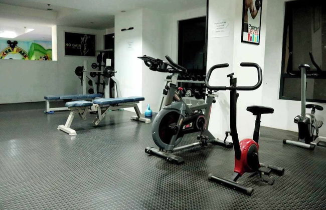 ADB tower Netflix Pool Gym 22m - Foto 1