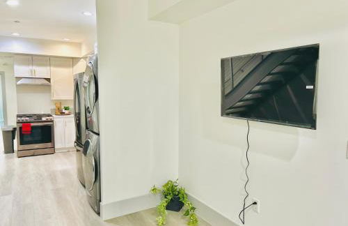 Newly Built Stylish Modern 2B In LA - Foto 2