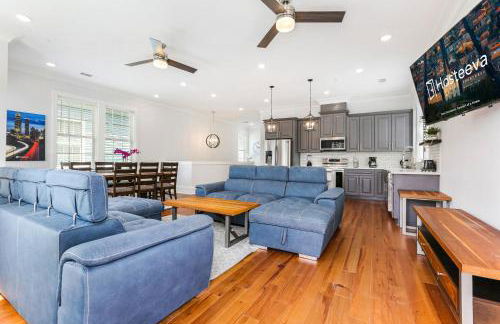 Hosteeva Brand New Condo with a Pool Steps to St Charles Ave - Foto 26