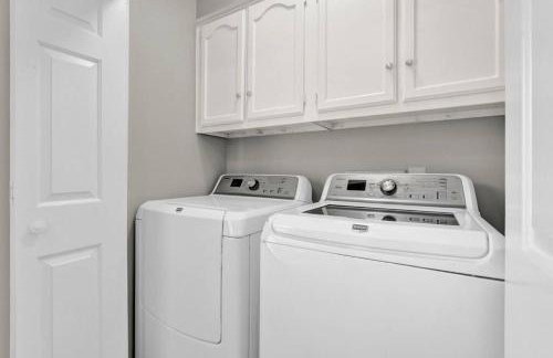 Glamorous 3BR 2BA house w/ large fenced backyard - Foto 4