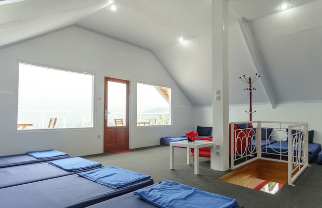 Hilltop Camp Lembang by TwoSpaces - Photo 10