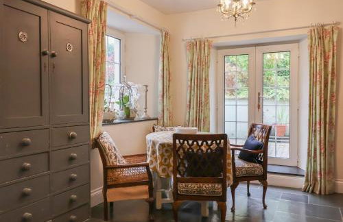 The Old Manor House - Photo 13