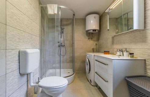 Lovely Apartment In Peruski - Foto 19