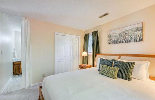 Home with Large Yard 6 Mi to Dtwn Winston-Salem! - Foto 11