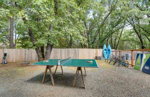 Modern Meadow Vista Vacation Home with Spacious Deck - Photo 24