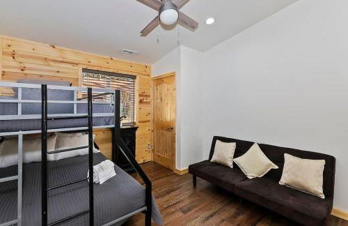 Stylish Elysian Big Bear Cabin w Enclosed backyard - Foto 25