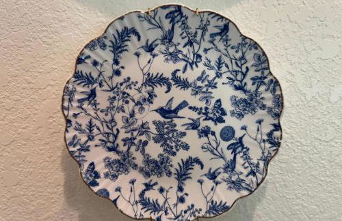 The Orange Blossom Suite Near UF Shands D-town - Photo 50