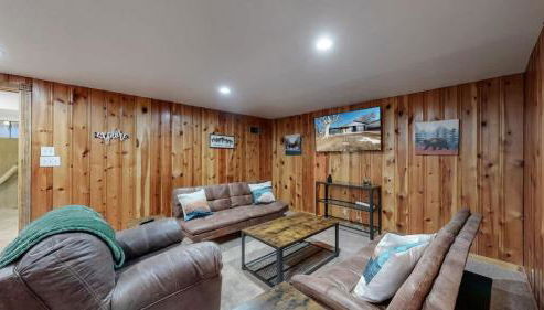 Spacious Arvada Family Home with King Beds and Office - Foto 5