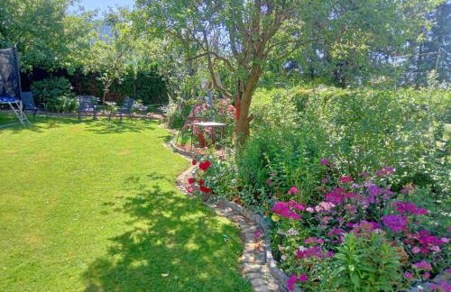 POD RÓŻĄ - Foto 27