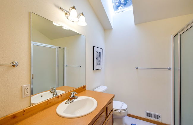 70MBR- Hot Tub - BBQ - Wi-Fi - Pets Ok - Sleeps 8 - Foto 14