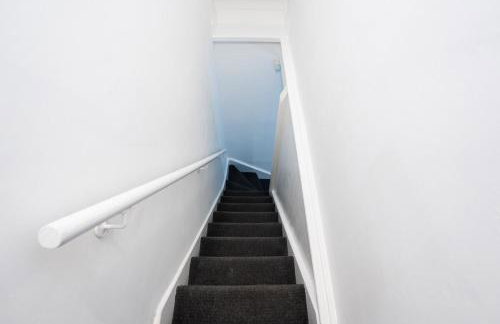 Comfy 4 Bed House near Notts City Centre - FREE Parking - Foto 65