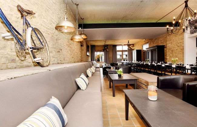 Group Villa With Pool & Sauna - Photo 15