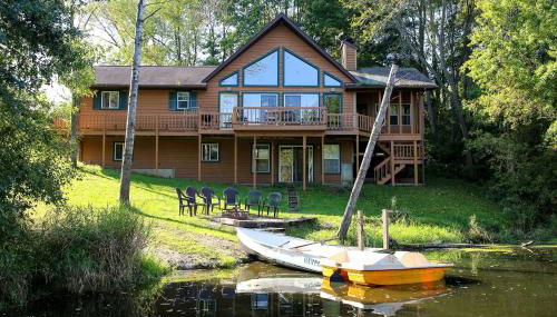 Family-Friendly Cabin Rental on a Private Lake near Wisconsin Dells - Foto 1