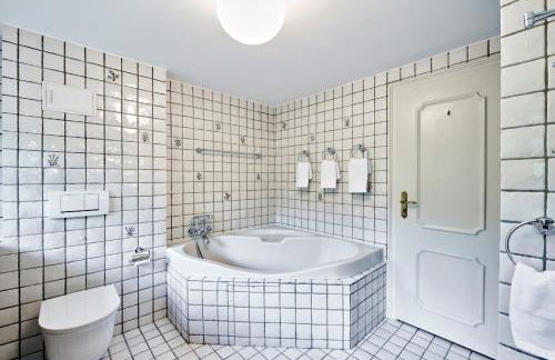 Reetdach-Villa mit Blick in die Natur - 160m² Entspannung pur - Photo 46