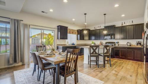 Spacious Family Getaway Near Downtown - Foto 2