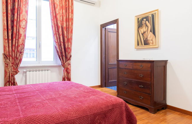 Elegant Salandra Suite - Photo 32