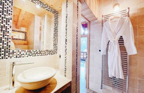 Spacieux Chalet 19pers, Piscine, Jacuzzi, Sauna & Salle de Jeux - Foto 42