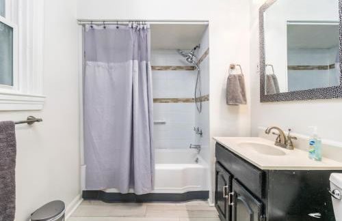 Beautiful Apartment on the west side in Buffalo - Photo 17