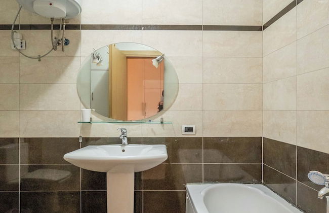 Tirent Apartment-Spacious 2-Bedroom Stay in Delijorgji Tirana - Foto 32