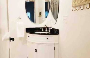 Liz Lane Cottage- entire guesthouse - Foto 11