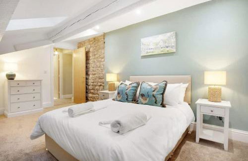 NEW! Luxurious Cottage in Durham by Stay With Us, Ideal for Large Groups & Families, Hot Tub, Sleeps 10! - Foto 4