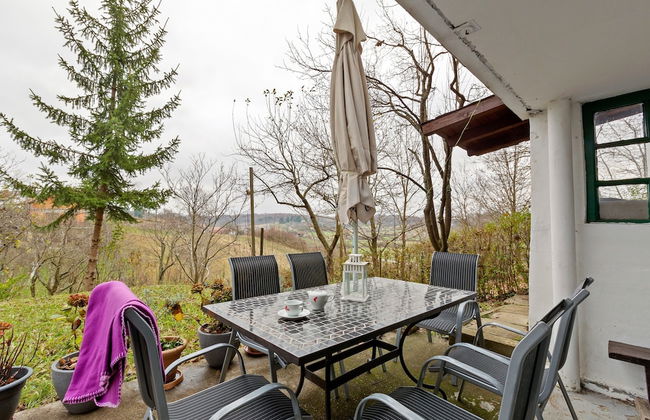 Delightful Holiday Home in Havidić Selo with Garden - Photo 12