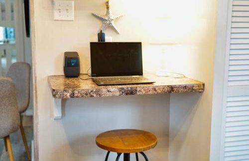 Serenity Sol ※ Surfside Charmer Near Beach & Jetty - Foto 17