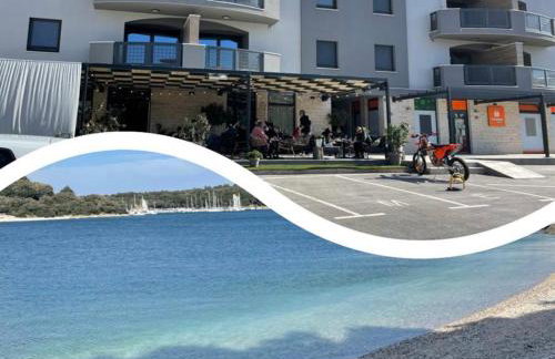 Apartment Sandy Beach - 1st row at sea - Foto 1