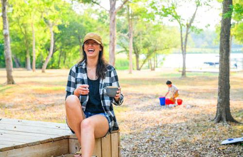 Premium Lakefront Cabin 2 The Magnolia - Foto 3