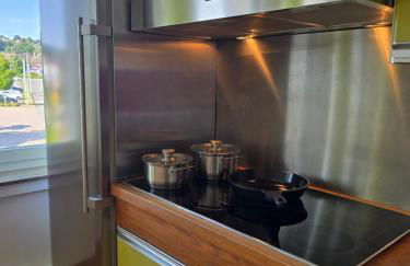 APARTMENT PD23 ALTE FEUERWACHE I Ganze Wohnung I 5 Einzelbetten I 3 Zimmer I 3min CityHospital I 50m Supermarkt I Küche I SmartTV - Foto 11