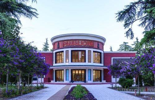 Elegant 2-Suite Residence, near the Thermal Baths - Foto 1