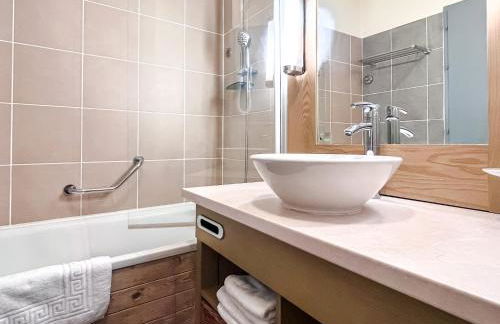 South facing 2-bed apartment with fireplace, Terrasses dEos - Foto 50