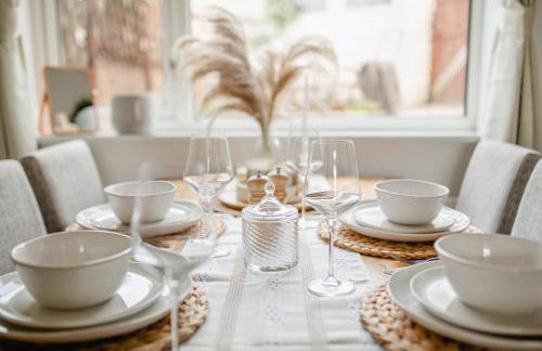 Serene Boho Retreat: White Oak Charm House 10ppl - Foto 35