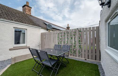 Charming Forfar House and Hot Tub - Foto 34