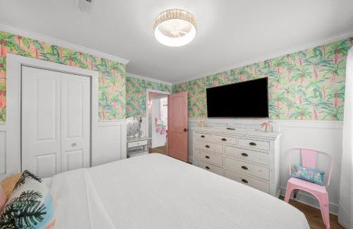 Pink Prerogative Beach Bungalow with Private Pool - Photo 12