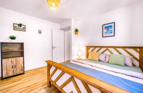 Stilvoll - Heimkino, Kochinsel, Parkplatz, Neubau & Mehr - Foto 14