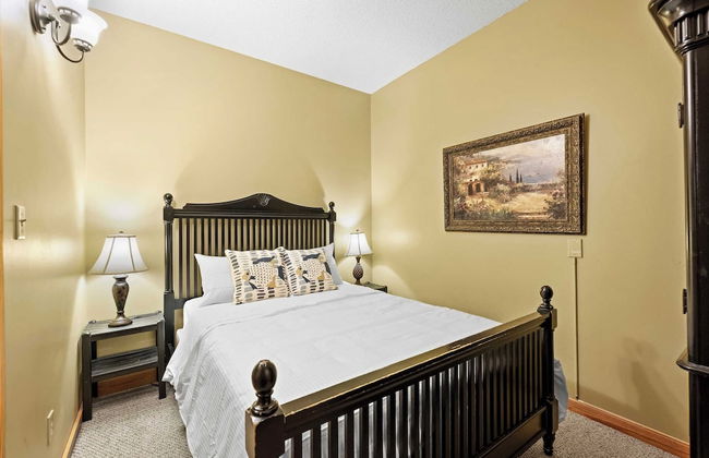 Lakeside Lodge by Avantstay Hot Tub + Dock - Foto 38