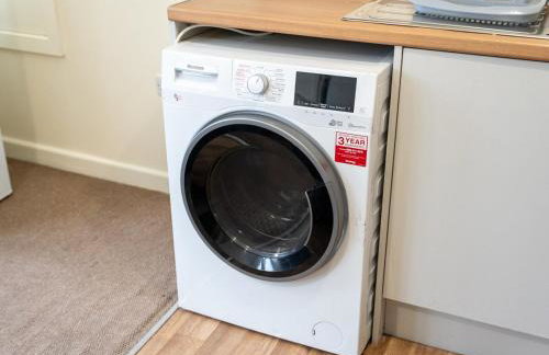 Serene 2BR Retreat Perfect for Long Stays - Foto 16