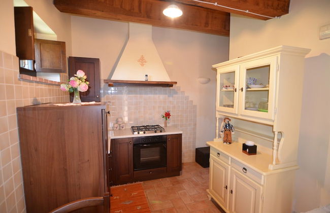 Gorgeous Apartment With Pool Near Sibillini Mountains - Photo 25