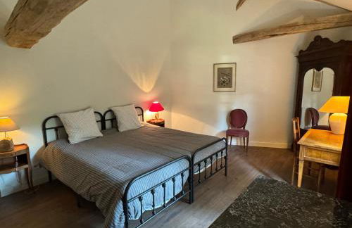 Gîte La Maison des Poètes de 1 à 6 personnes à Treigny Perreuse - Foto 47