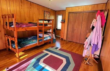 Paradise Uncovered Chalet Near Lake - Foto 15