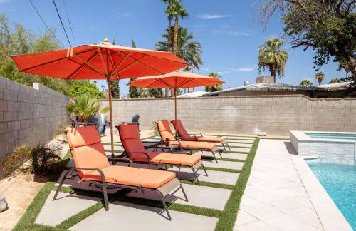 Experience Modern Luxury at Desert Hideaway - Foto 57